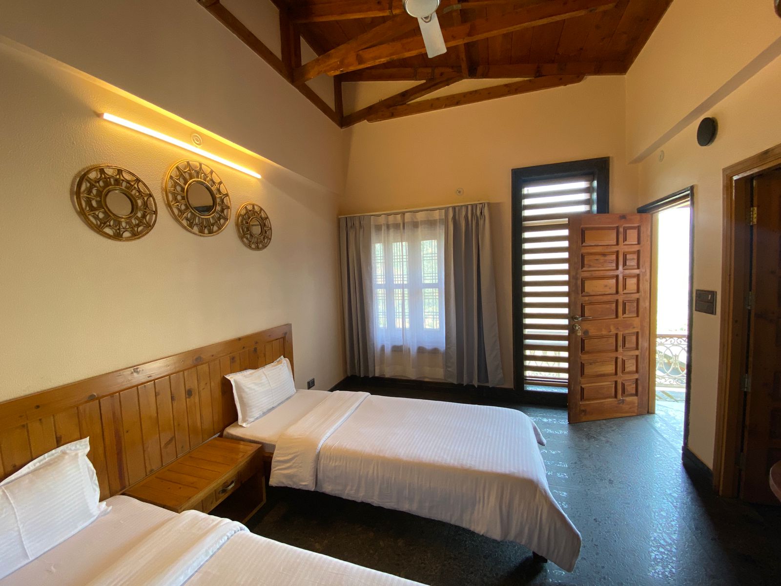 YogaMea Vacation in Rishikesh YogaMea Vacation in Rishikesh